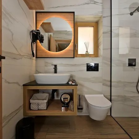 Zana Apartment *