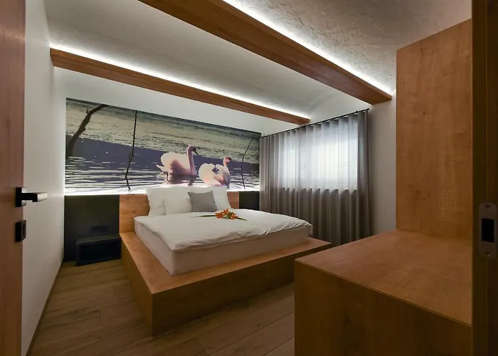 Zana アパート ブレッド