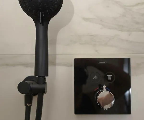 Zana アパート ブレッド