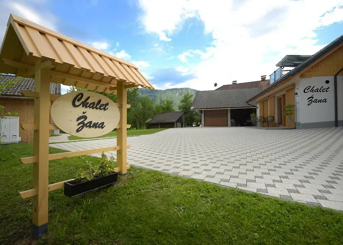 Zana アパート ブレッド