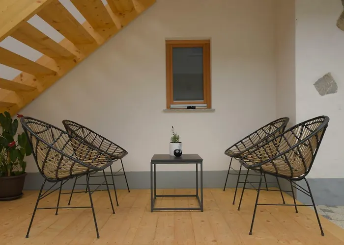 Zana アパート ブレッド